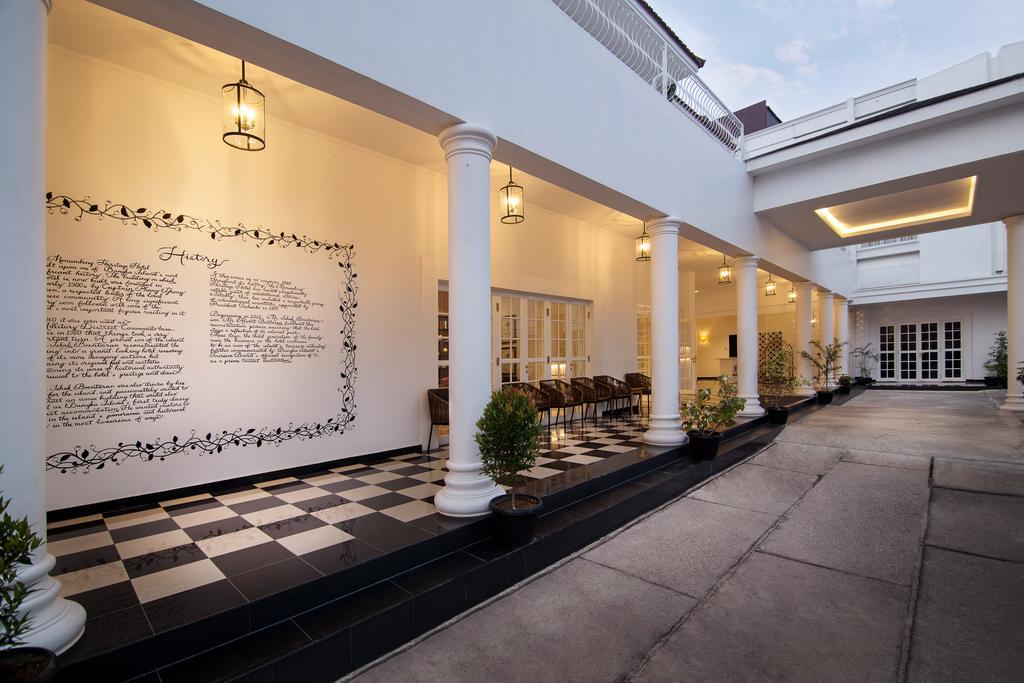 Menumbing Heritage Hotel Pangkal Pinang Eksteriør billede