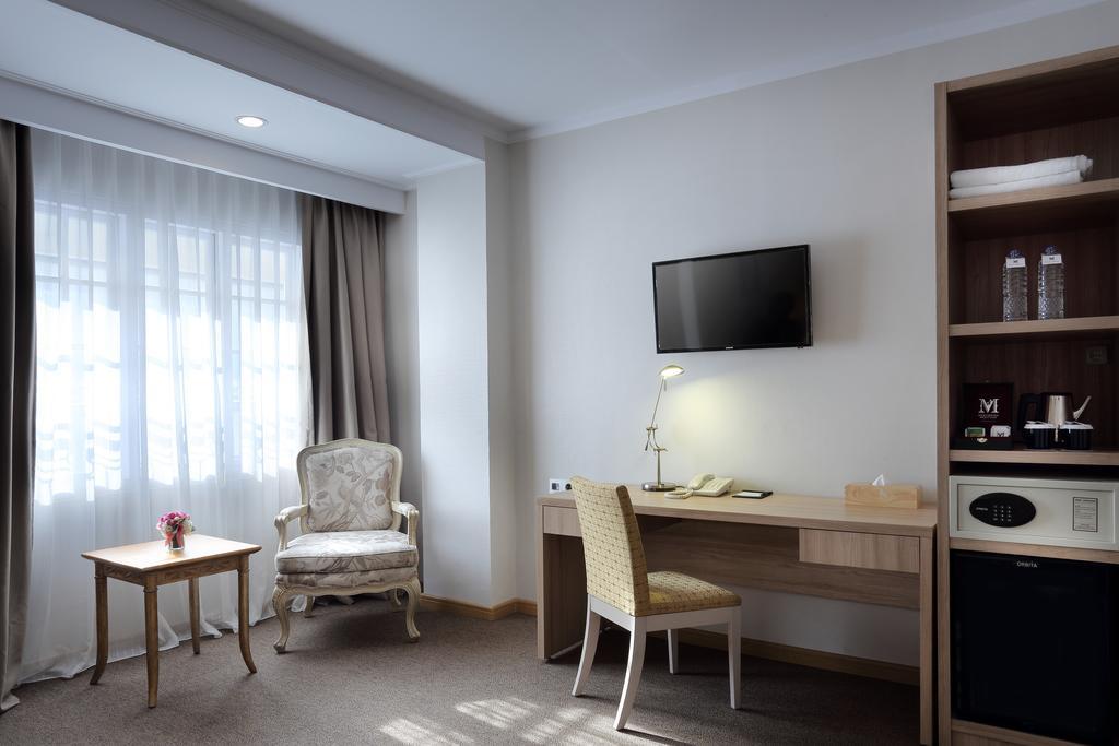 Menumbing Heritage Hotel Pangkal Pinang Eksteriør billede